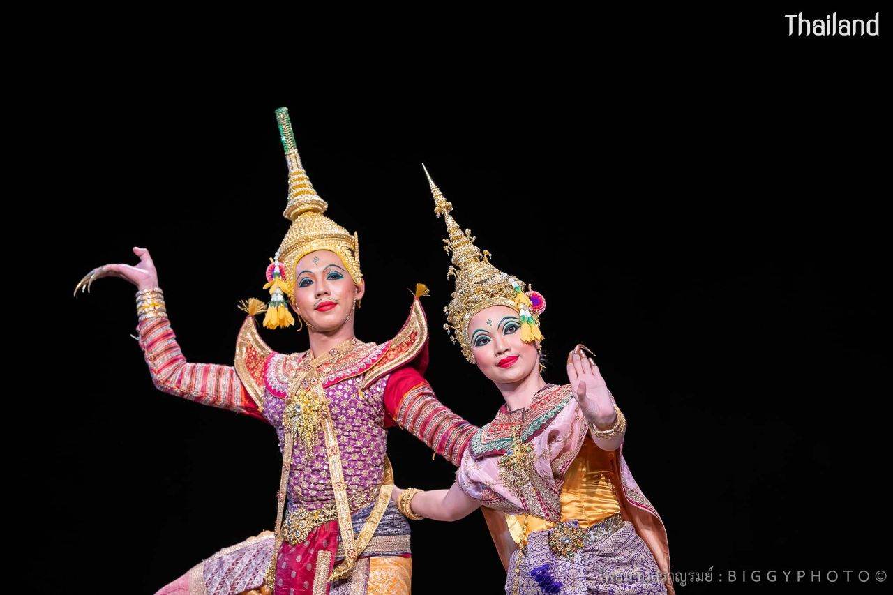 THAILAND ðđð | Thai dance "āļĢāļ°āļāļģāđāļāļĒāļĄāļēāļāļŠāļĢāļēāļāļĢāļĄāļĒāđ"