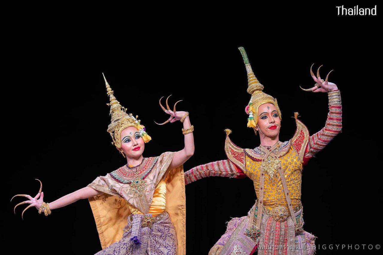 THAILAND ðđð | Thai dance "āļĢāļ°āļāļģāđāļāļĒāļĄāļēāļāļŠāļĢāļēāļāļĢāļĄāļĒāđ"