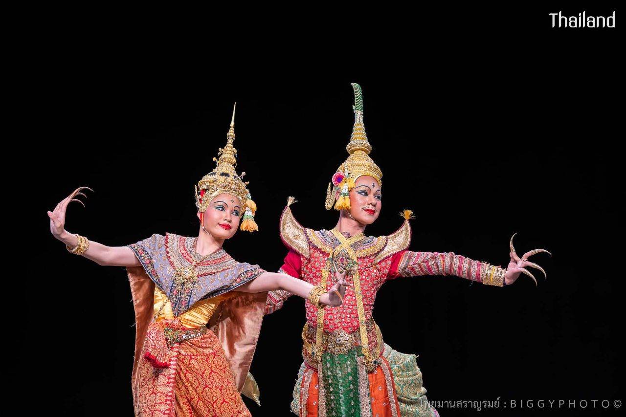 THAILAND ðđð | Thai dance "āļĢāļ°āļāļģāđāļāļĒāļĄāļēāļāļŠāļĢāļēāļāļĢāļĄāļĒāđ"