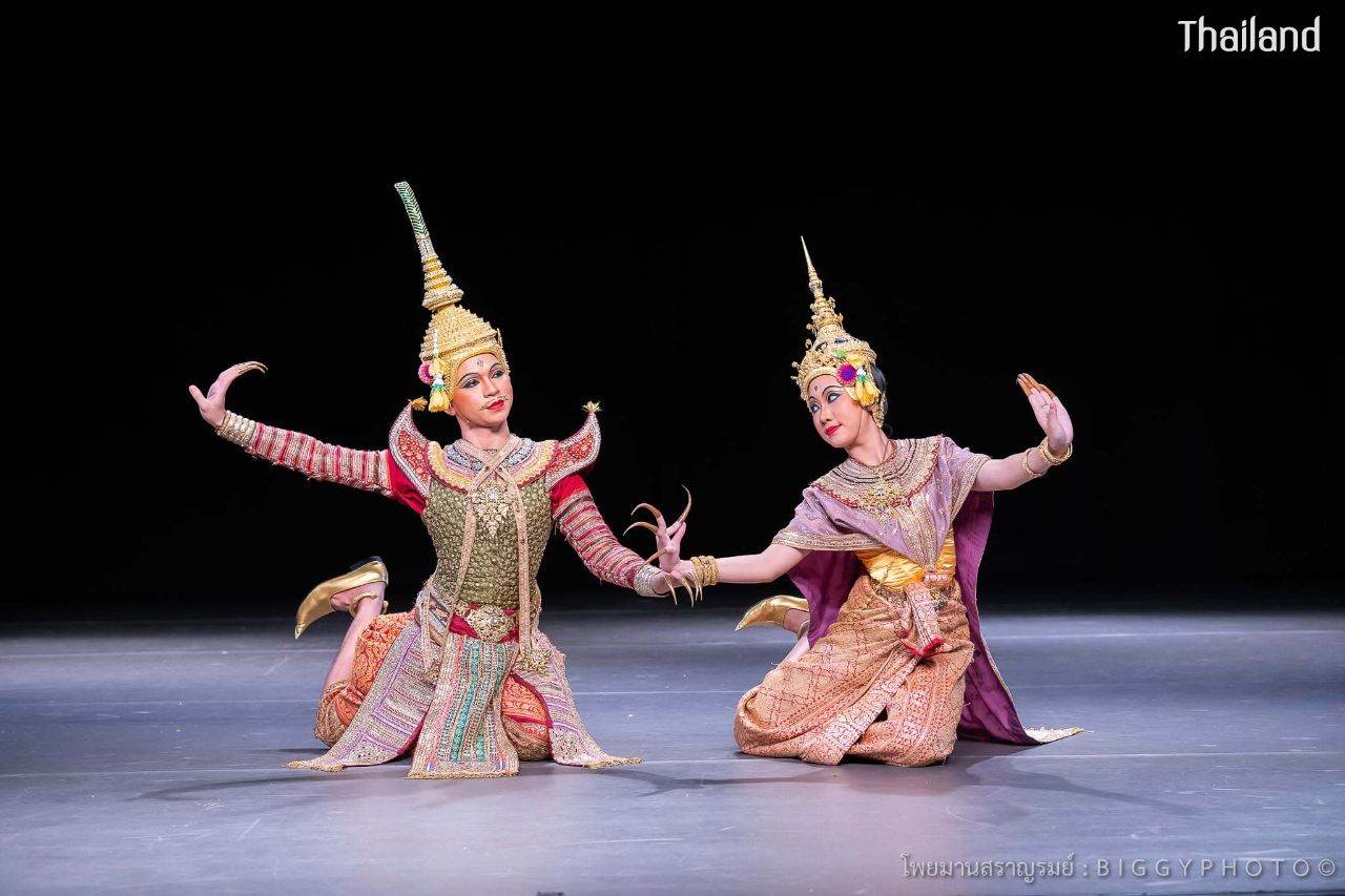 THAILAND ðđð | Thai dance "āļĢāļ°āļāļģāđāļāļĒāļĄāļēāļāļŠāļĢāļēāļāļĢāļĄāļĒāđ"