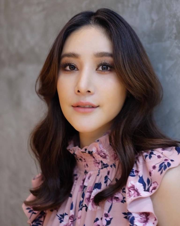 แตงโม นิดา เรื่อง สี่สหายสบายดี