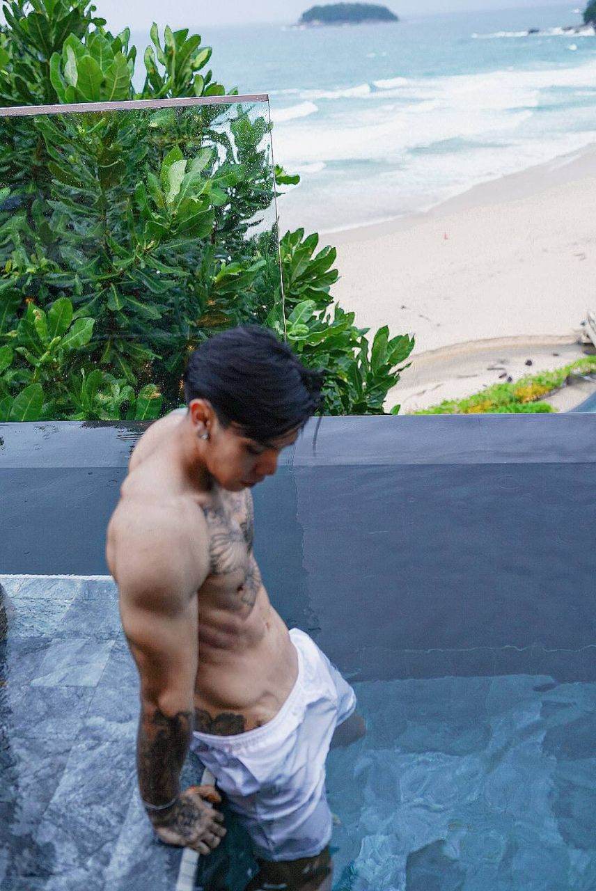 มือทำรวย -วยทำจน