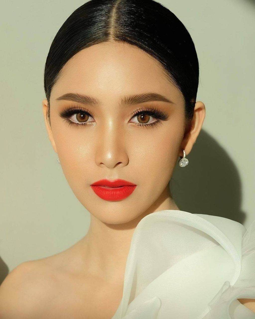 ปิ่น ชรินพร เรื่อง ป้อมปางบรรพ์