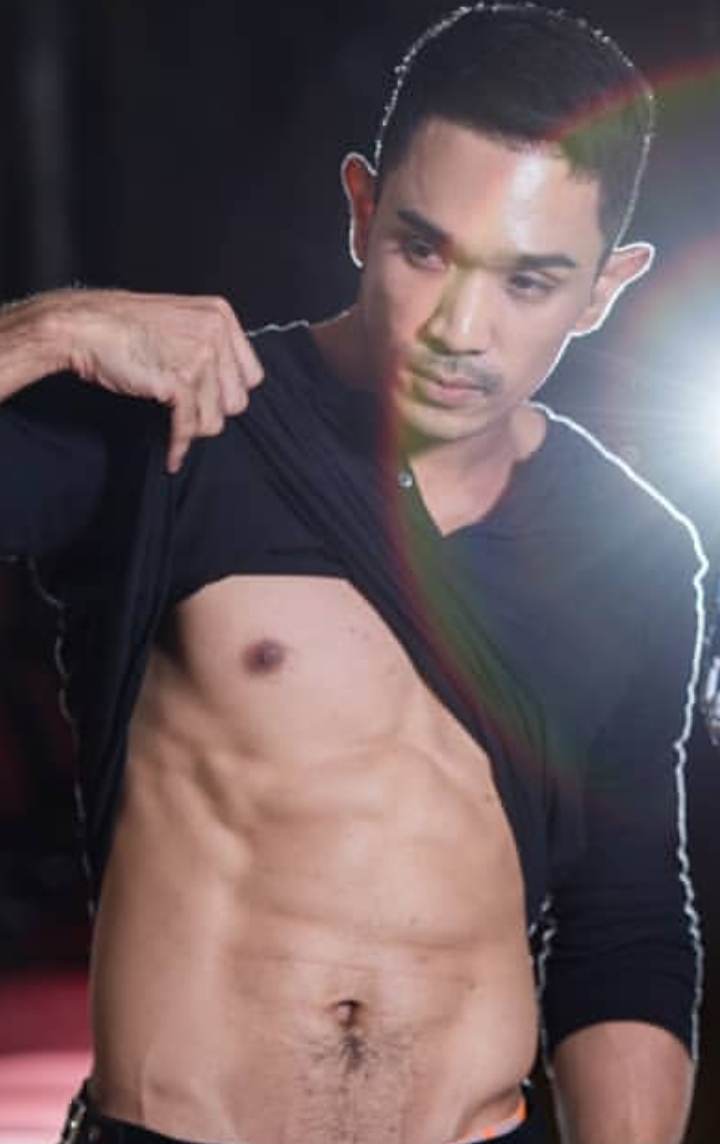 นายเป็นครั้งแรกสำหรับเรา แต่เวลานายเมาก็เป็นครั้งแรกสำหรับพวกเขาเหมือนกันใช่ไหม