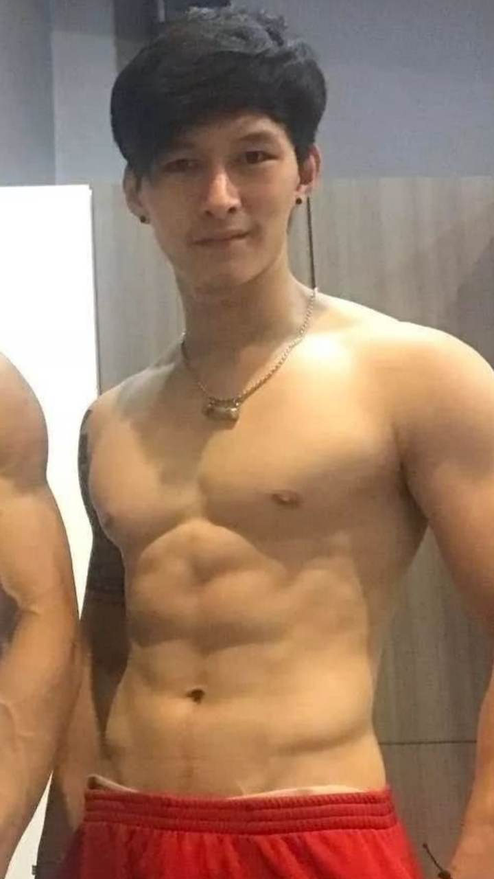 นายเป็นครั้งแรกสำหรับเรา แต่เวลานายเมาก็เป็นครั้งแรกสำหรับพวกเขาเหมือนกันใช่ไหม