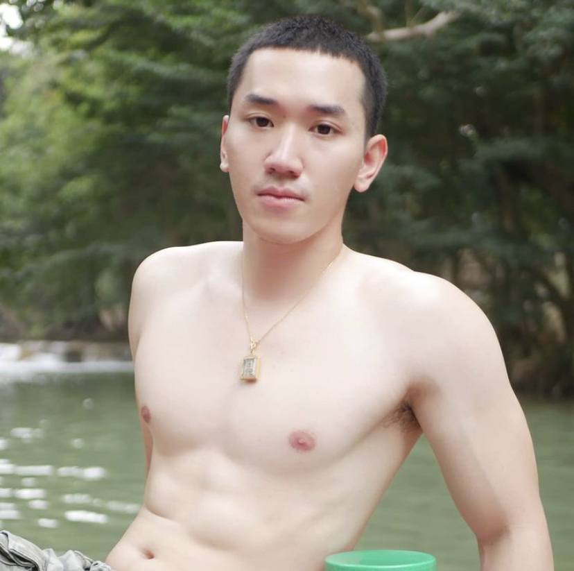 ผู้ชาย นมสวย {16}