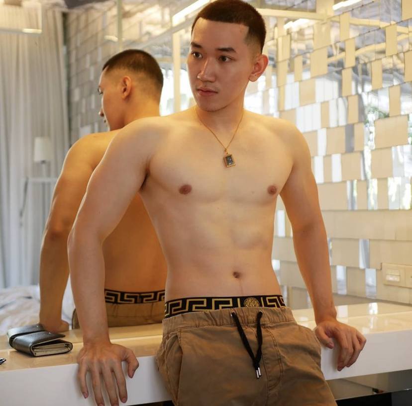 ผู้ชาย นมสวย {16}