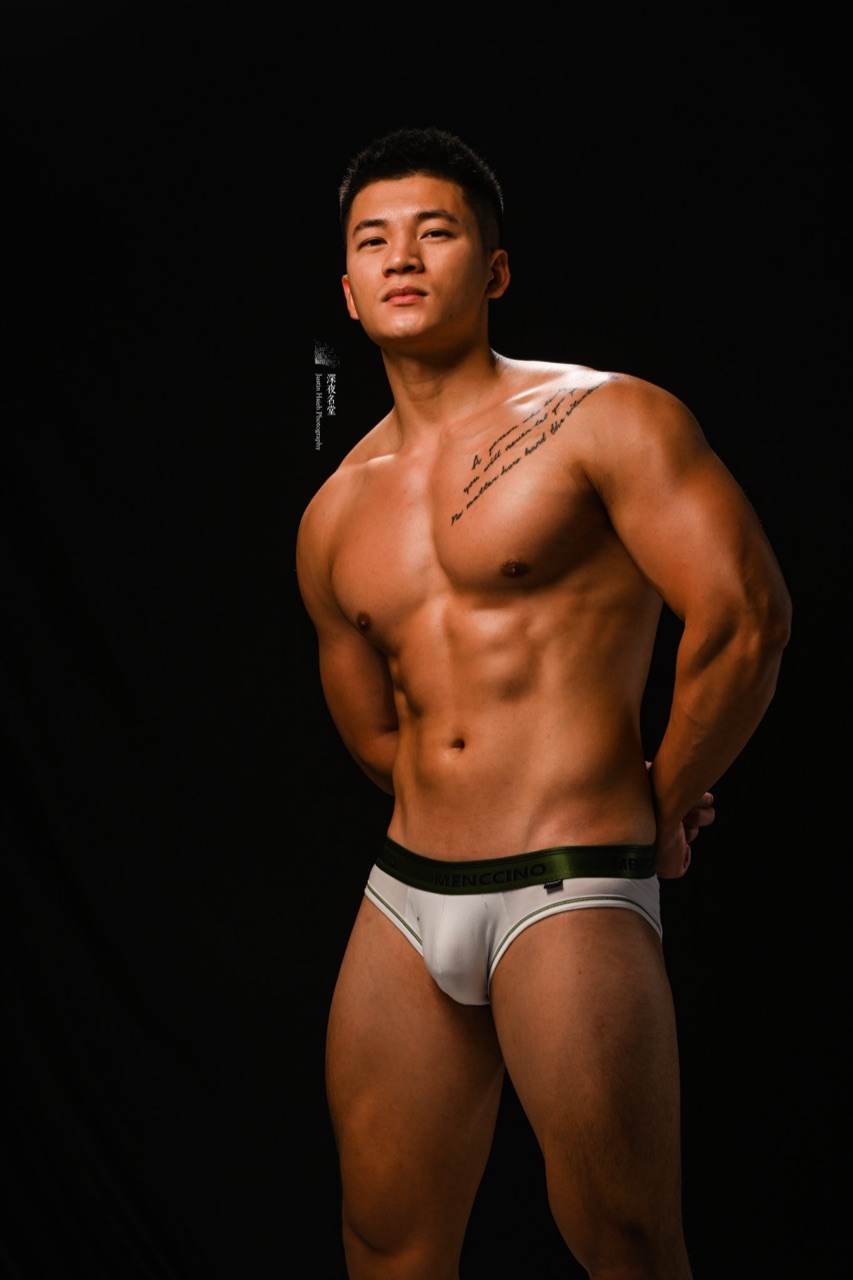 Hot men in underwear 495