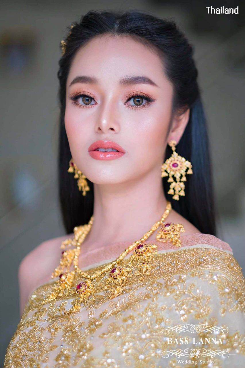 THAILAND 🇹🇭 | Thai wedding dress, ชุดไทยวิวาห์