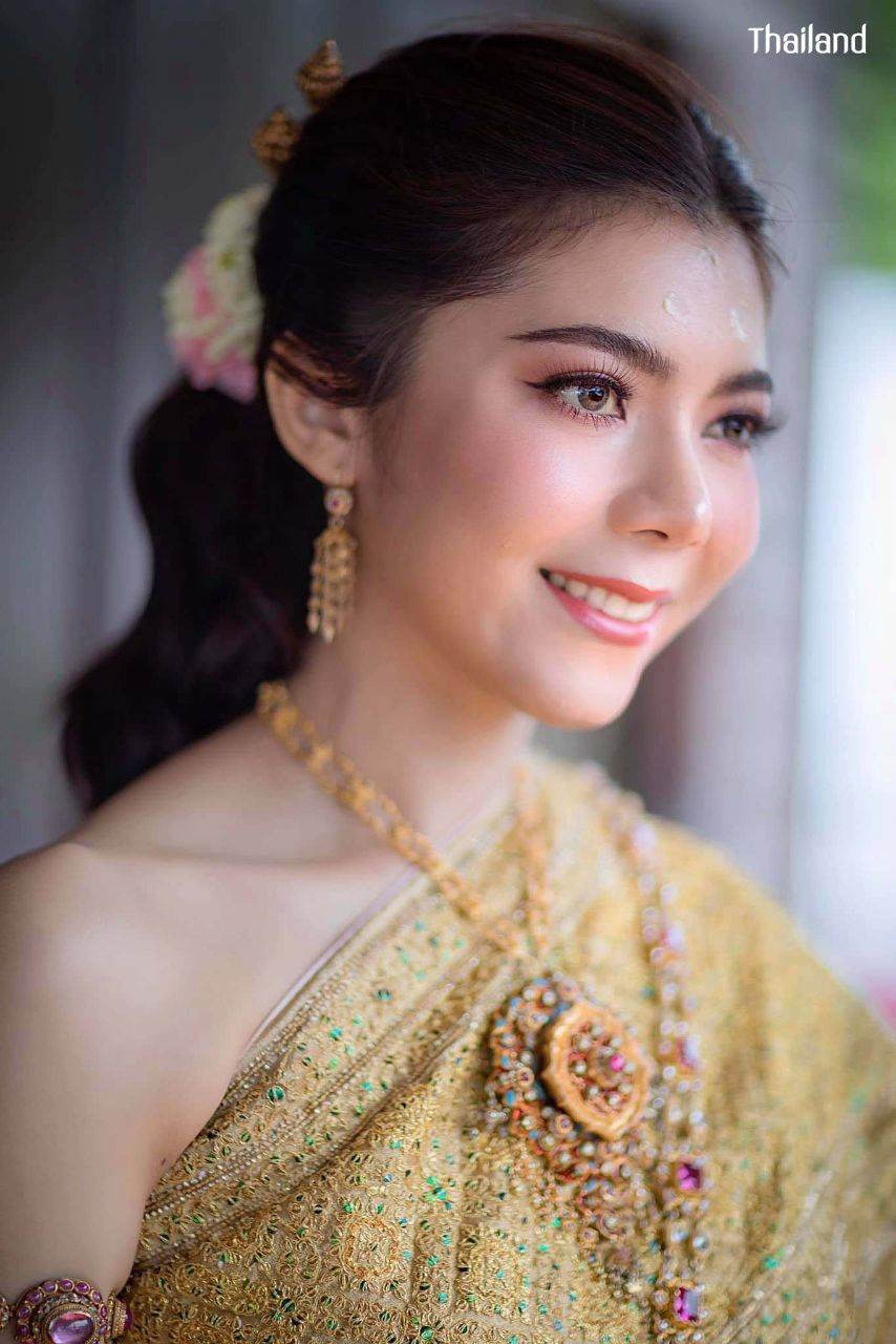 THAILAND 🇹🇭 | Thai wedding dress, ชุดไทยวิวาห์