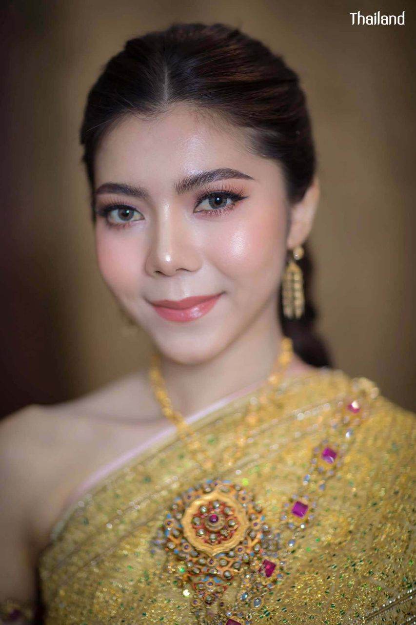 THAILAND 🇹🇭 | Thai wedding dress, ชุดไทยวิวาห์