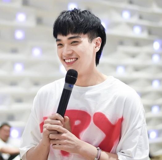 โอบนิธิ วิวรรธนวรางค์