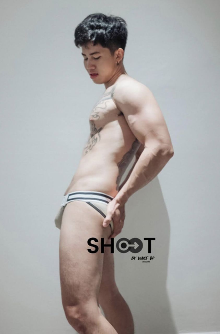 หนุ่มหล่อขึ้นปก 925.3
