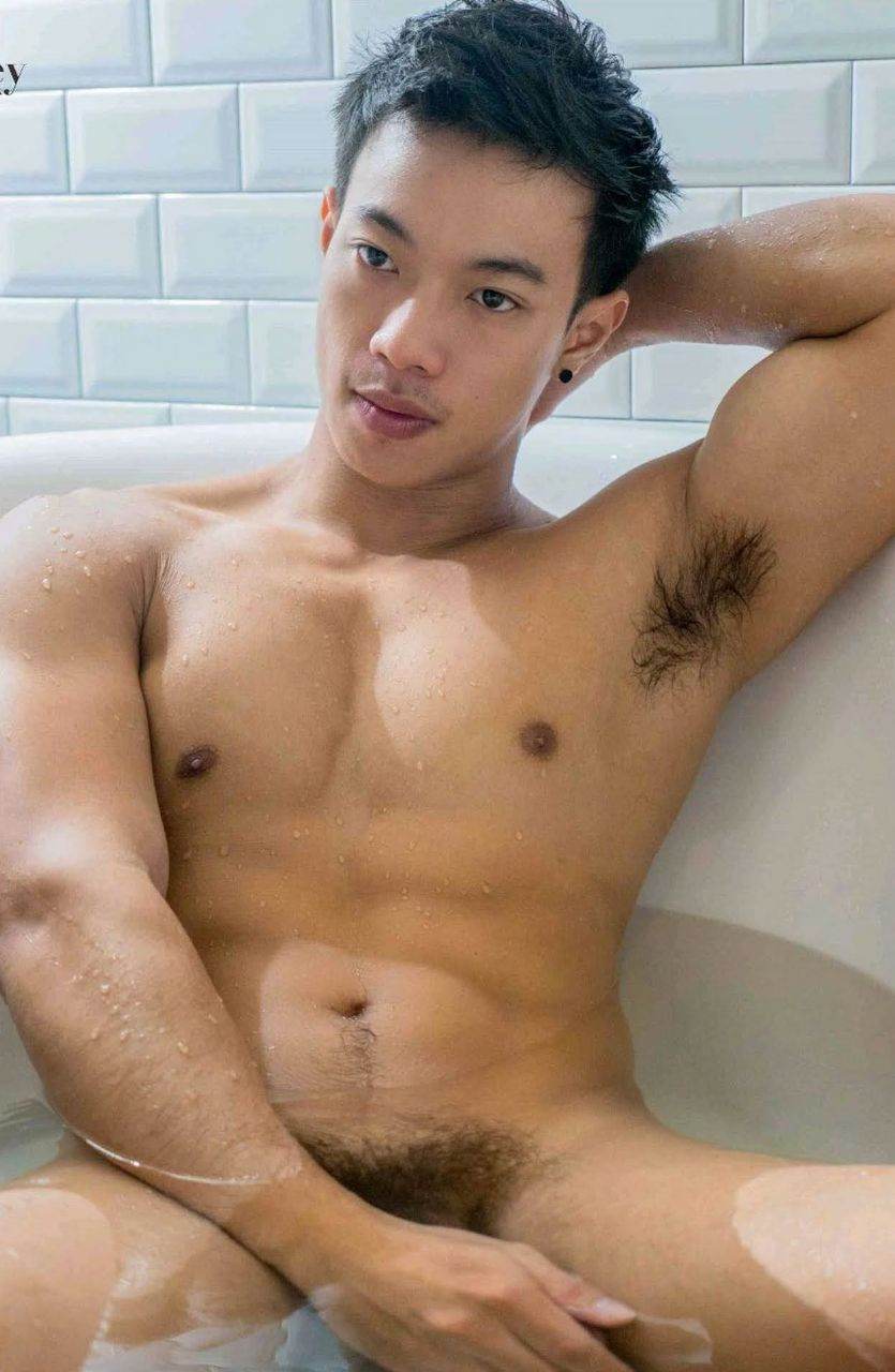 หนุ่มหล่อขึ้นปก 929.3