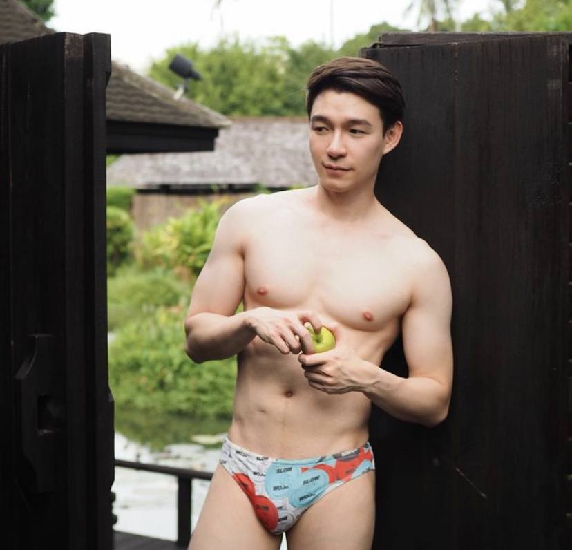 ถอดโชว์เรือนร่าง 2690 (สวัสดีปีใหม่ 2564/2021)