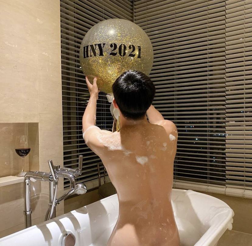ถอดโชว์เรือนร่าง 2691 (สวัสดีปีใหม่ 2564/2021)