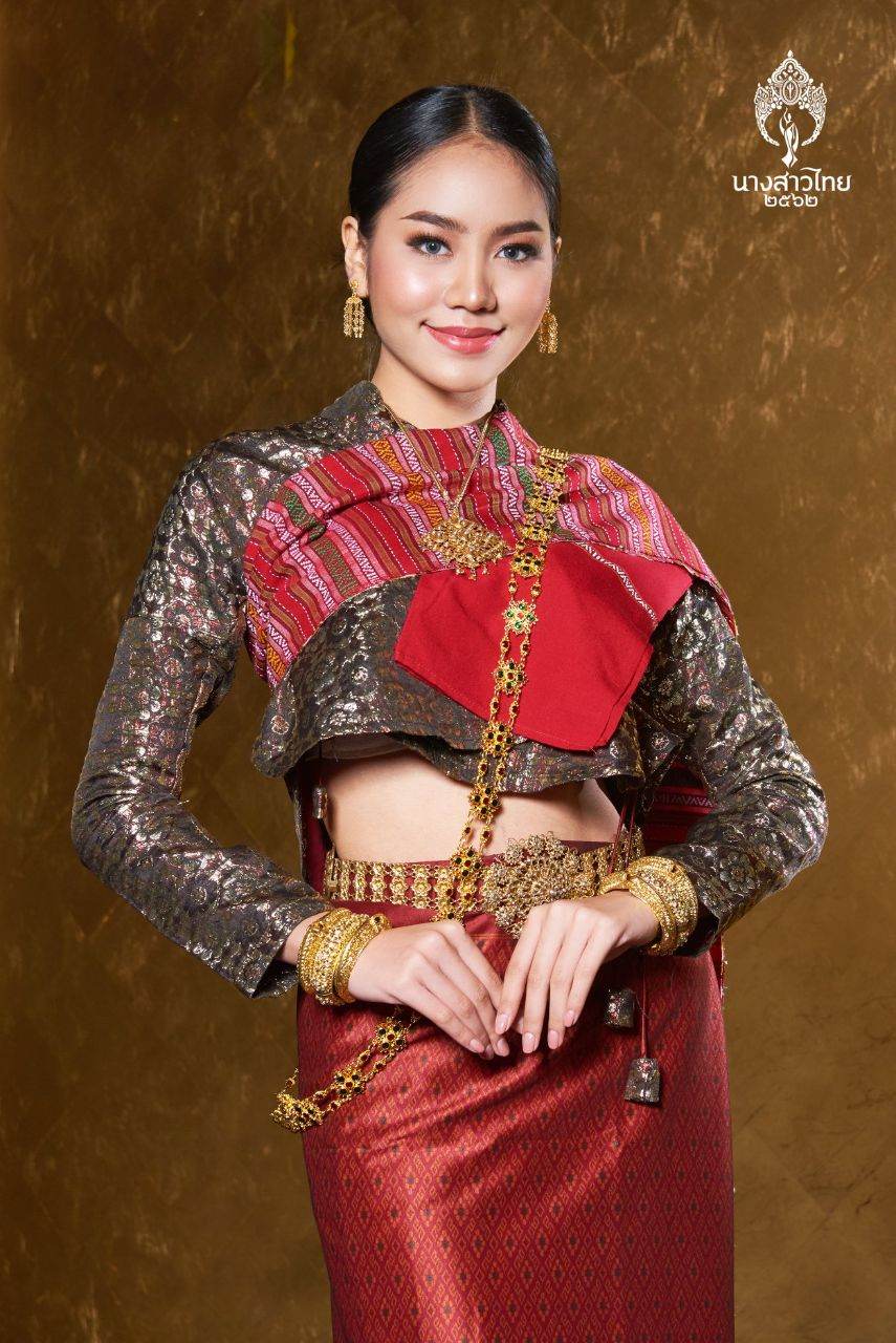 THAILAND 🇹🇭 | ชุดพื้นเมืองภาคอีสาน Northeastern traditional dress, นางสาวไทย - Miss Thailand 2019