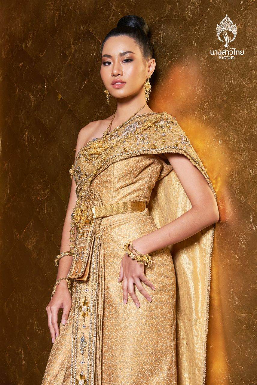 THAILAND 🇹🇭 | ชุดพื้นเมืองภาคกลาง Central region traditional dress, นางสาวไทย - Miss Thailand 2019