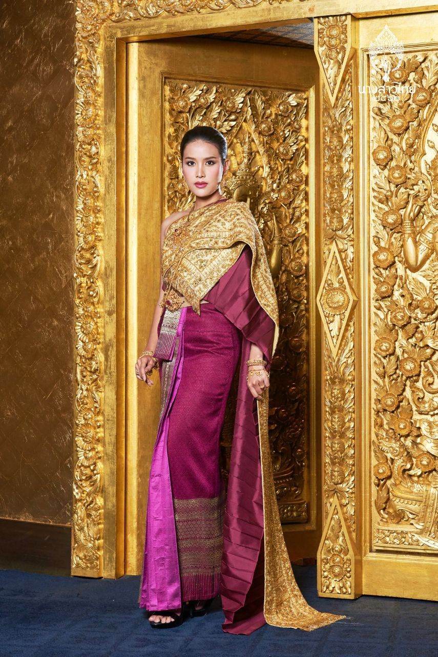 THAILAND 🇹🇭 | ชุดพื้นเมืองภาคกลาง Central region traditional dress, นางสาวไทย - Miss Thailand 2019