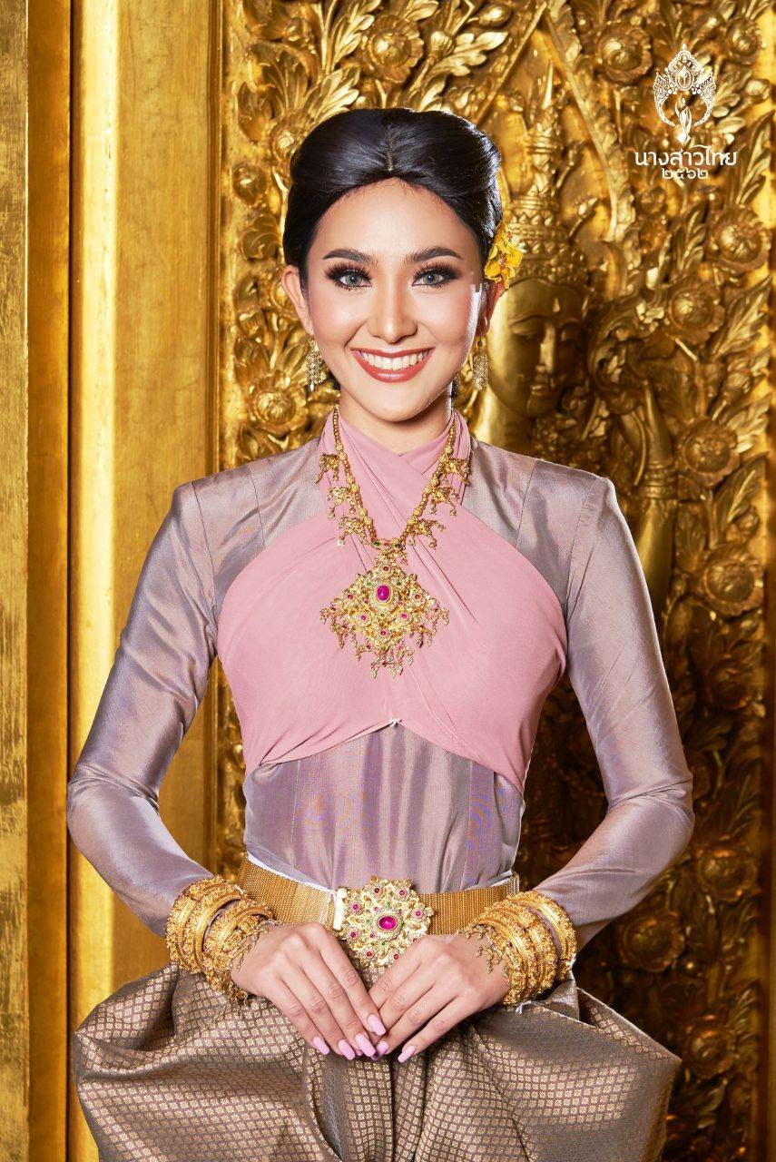 THAILAND 🇹🇭 | ชุดพื้นเมืองภาคกลาง Central region traditional dress, นางสาวไทย - Miss Thailand 2019