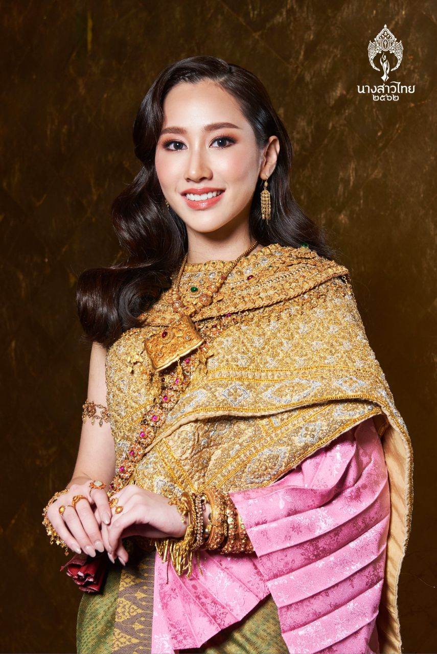 THAILAND 🇹🇭 | ชุดพื้นเมืองภาคกลาง Central region traditional dress, นางสาวไทย - Miss Thailand 2019