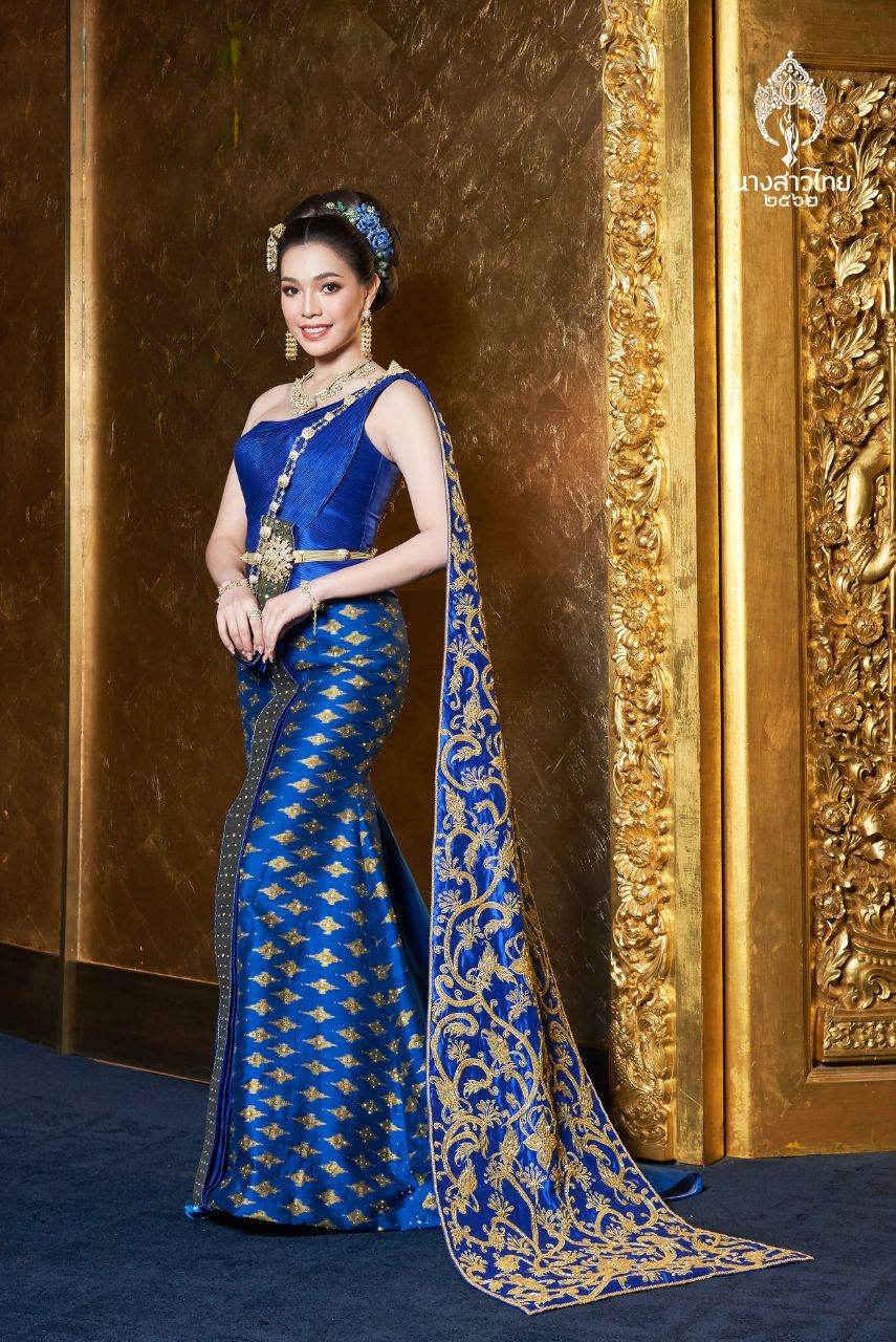 THAILAND 🇹🇭 | ชุดพื้นเมืองภาคกลาง Central region traditional dress, นางสาวไทย - Miss Thailand 2019