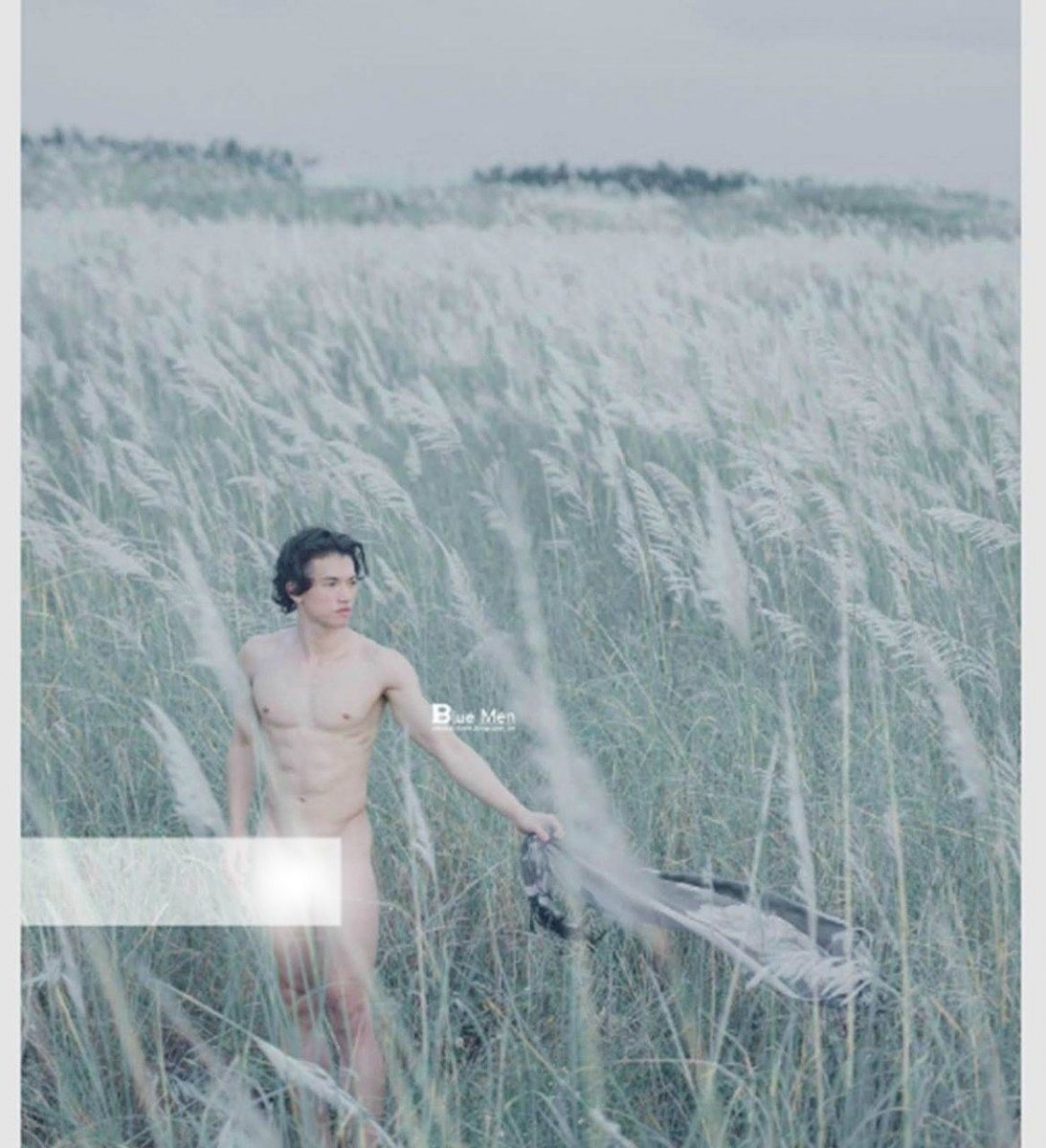 หนุ่มหล่อขึ้นปก 936