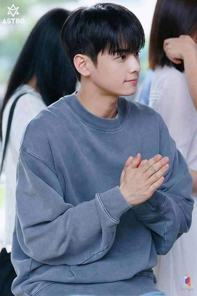 คนน่ารัก อยู่เฉยๆเขาก็รัก