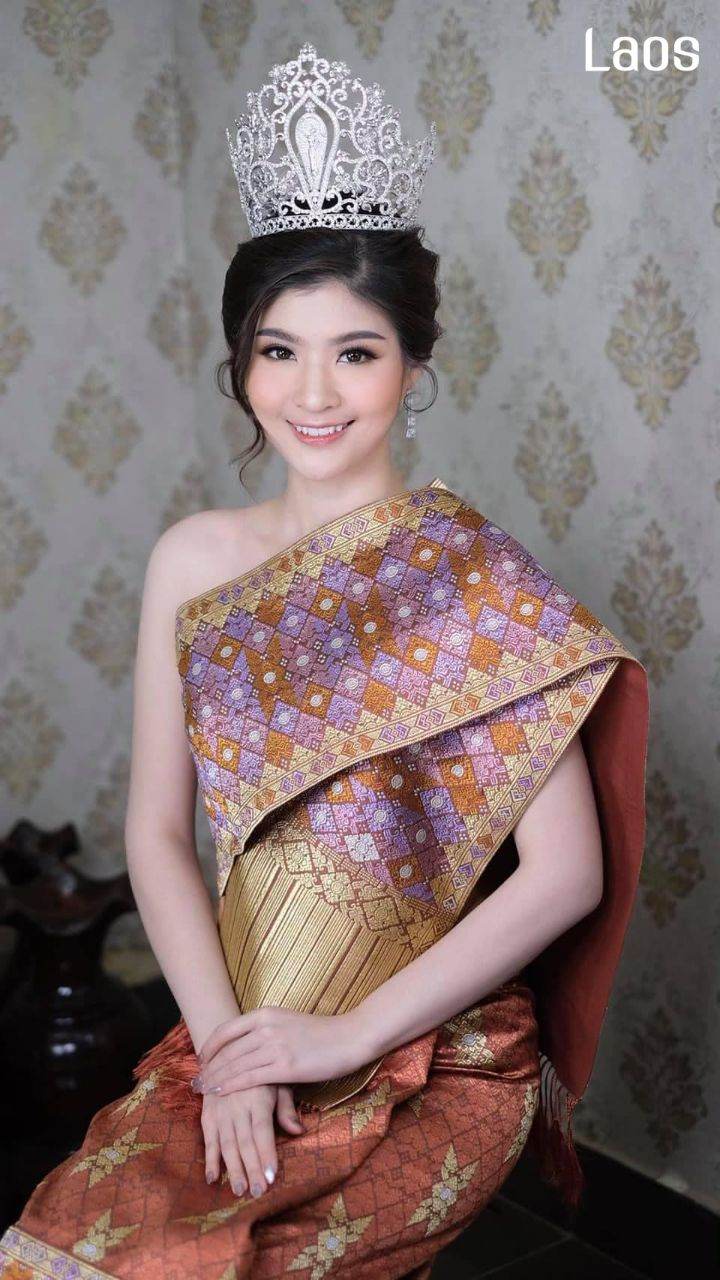 Laos 🇱🇦 | Laos traditional dress. ຊຸດ​ລາວ - ການແຕ່ງກາຍຂອງແມ່ຍິງລາວ