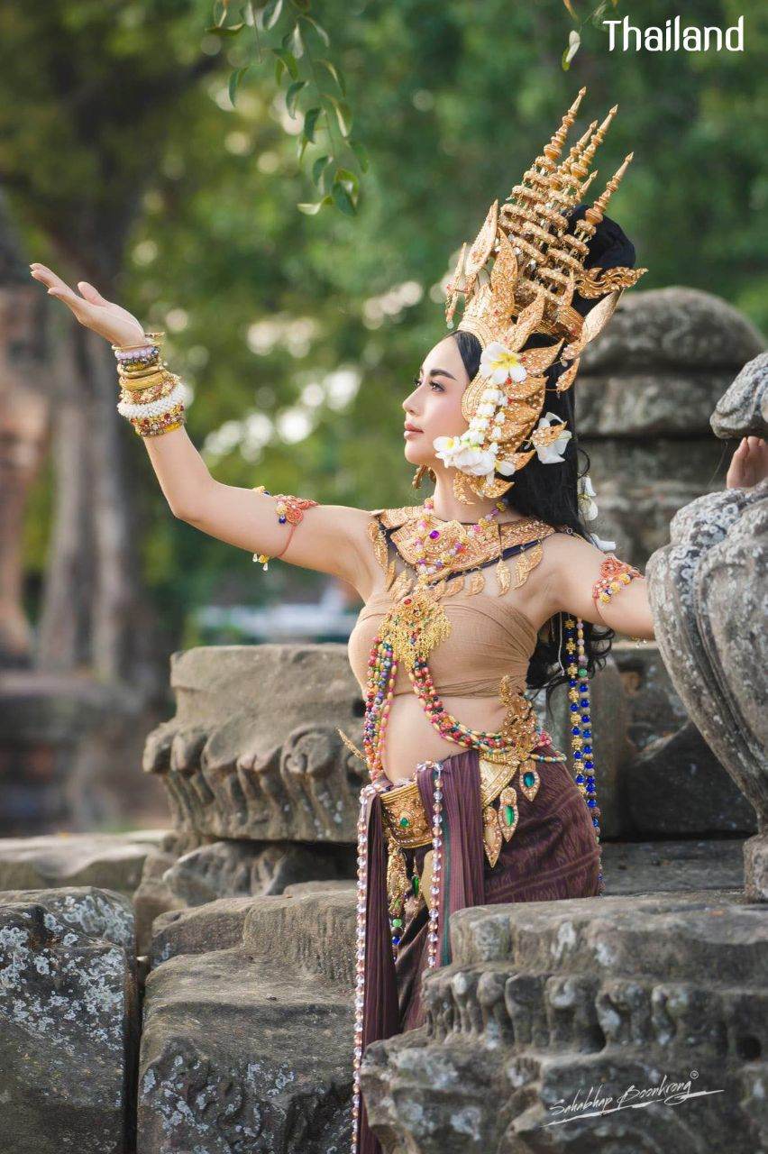 THAILAND ðđð | Thai Apsara - Thai Apsorn, āļāļēāļāļāļąāļāļŠāļĢ(āļāļąāļāļŠāļĢāļē) āļ āļāļĢāļēāļŠāļēāļāļĻāļĩāļāļĢāļ āļđāļĄāļī