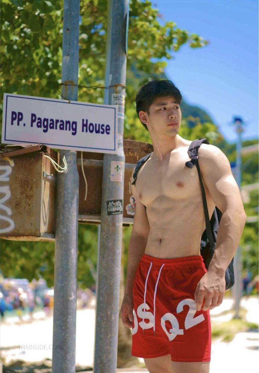 แพ้ทาง ตี๋ ขาว ยาว