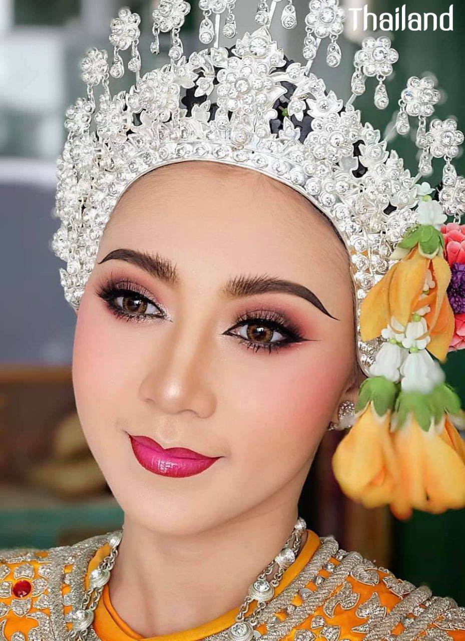 THAILAND 🇹🇭 | The Makeup of Thai Khon performance