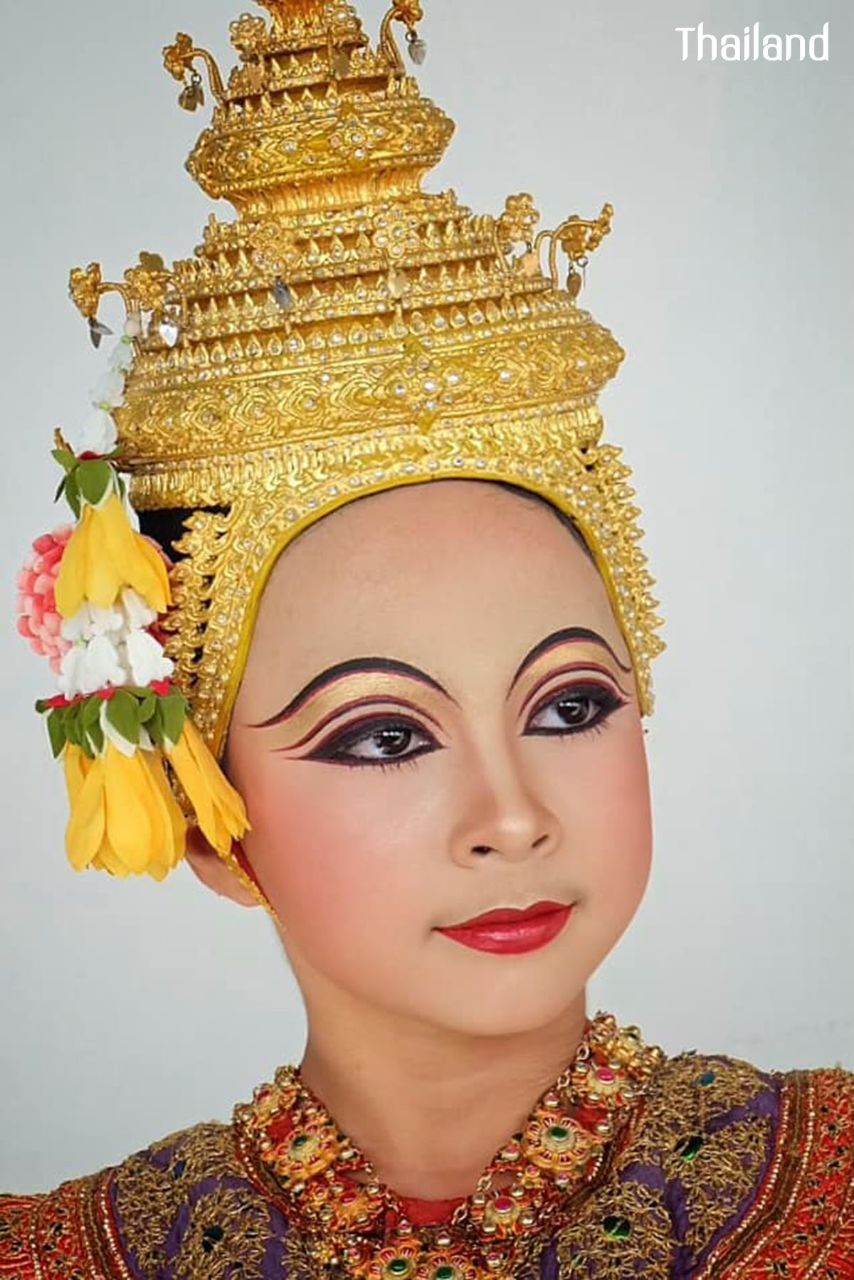 THAILAND 🇹🇭 | The Makeup of Thai Khon performance