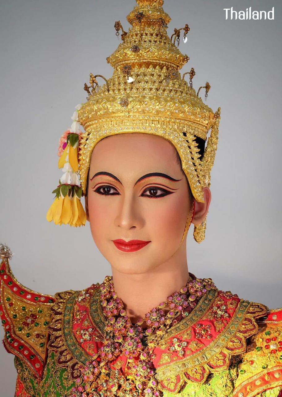 THAILAND 🇹🇭 | The Makeup of Thai Khon performance