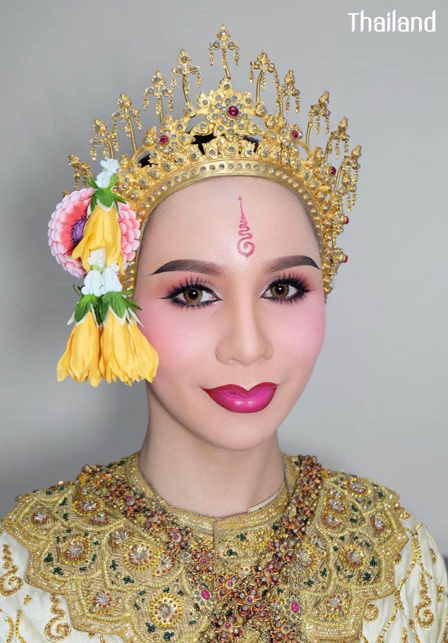 THAILAND 🇹🇭 | The Makeup of Thai Khon performance