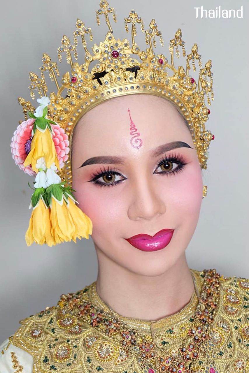 THAILAND 🇹🇭 | The Makeup of Thai Khon performance