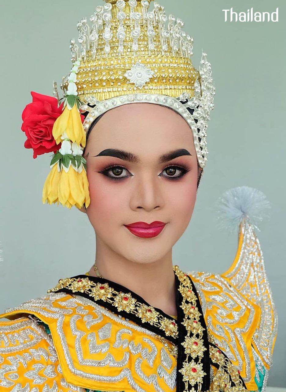THAILAND 🇹🇭 | The Makeup of Thai Khon performance