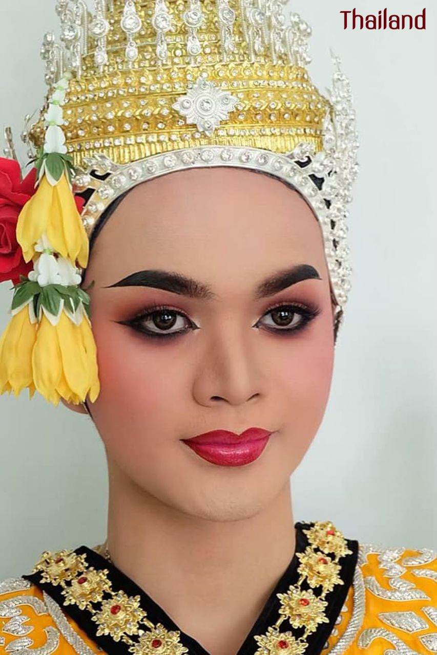 THAILAND 🇹🇭 | The Makeup of Thai Khon performance