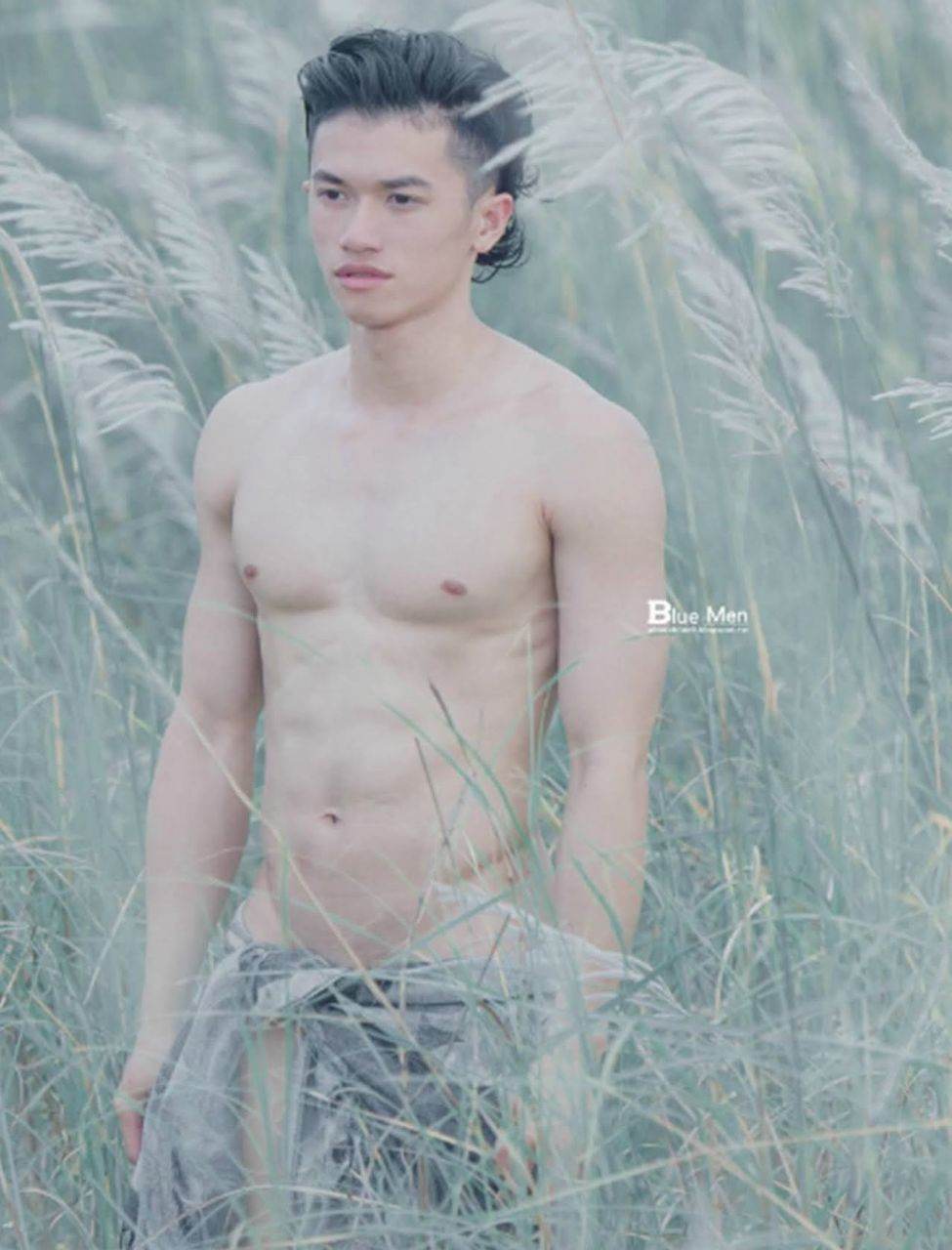 หนุ่มหล่อขึ้นปก 936.2