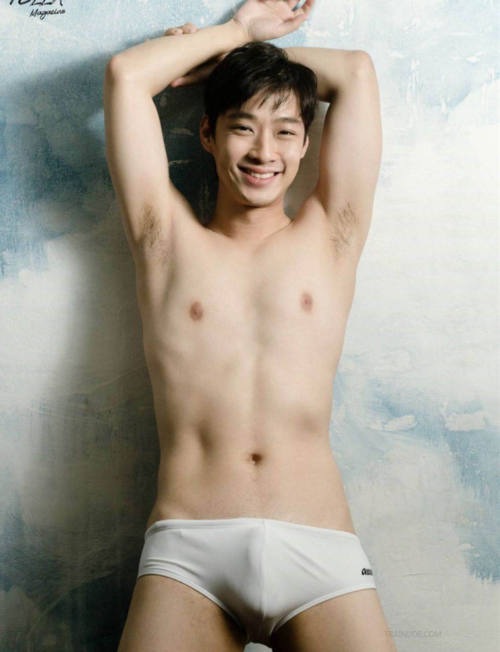 หนุ่มหล่อขึ้นปก 935.3