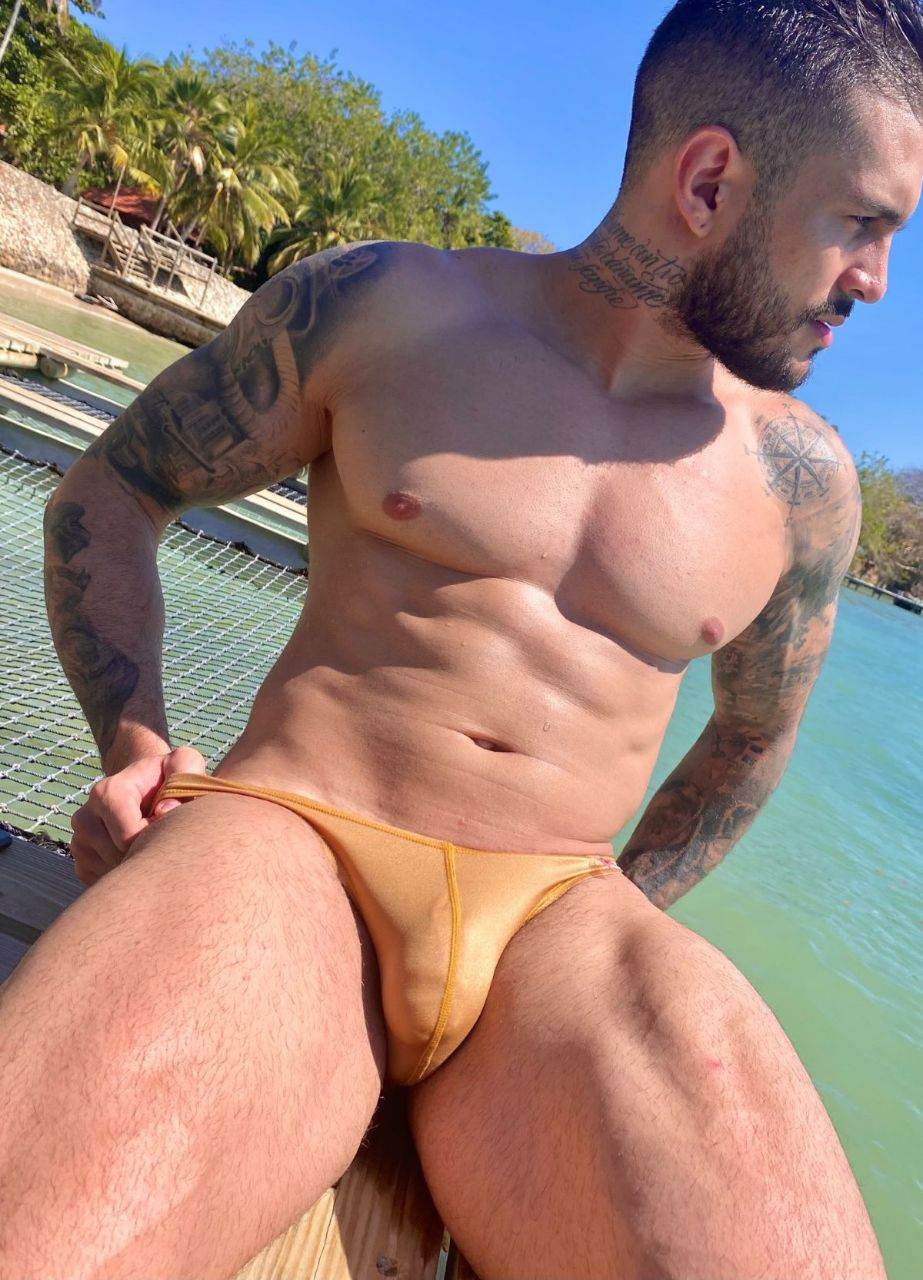 Hot men in underwear 511