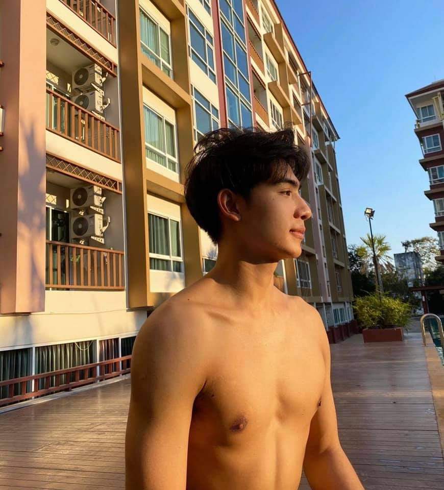 หนุ่มหล่อดีต่อใจ