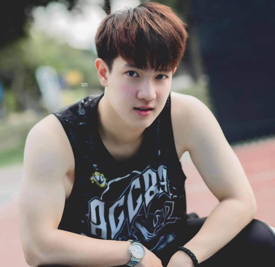 หนุ่มหล่อดีต่อใจ