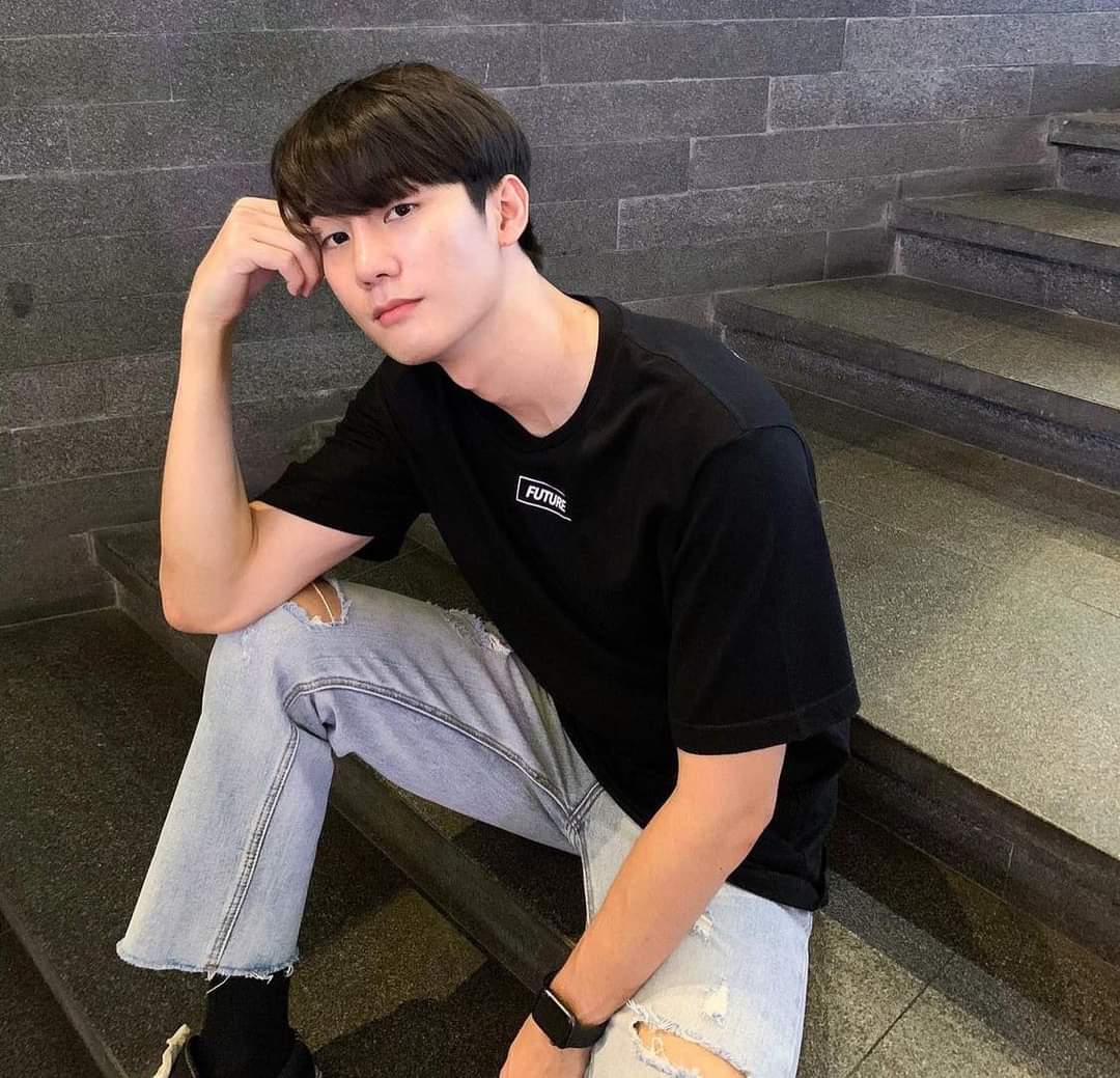 หนุ่มหล่อดีต่อใจ