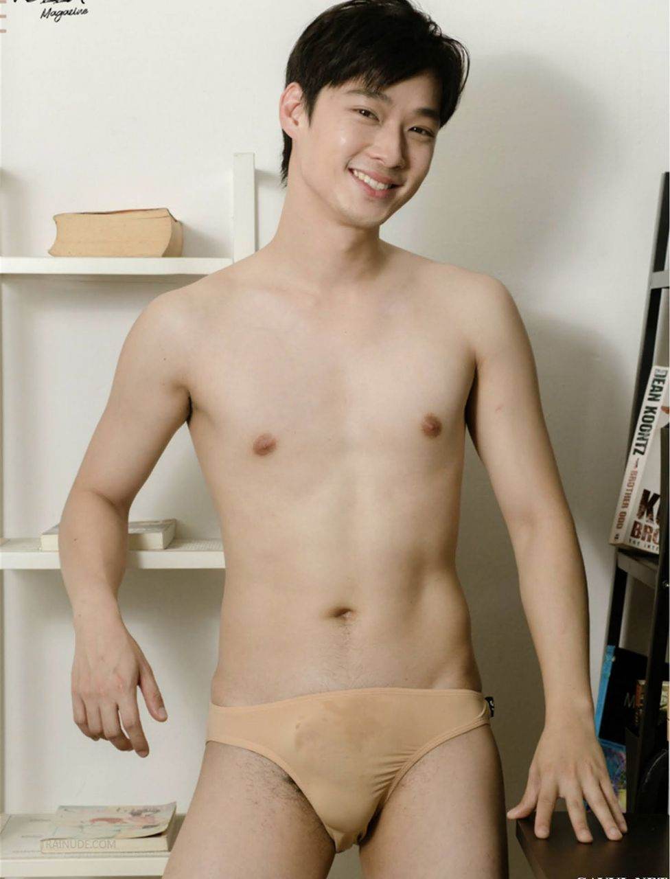 หนุ่มหล่อขึ้นปก 935.4