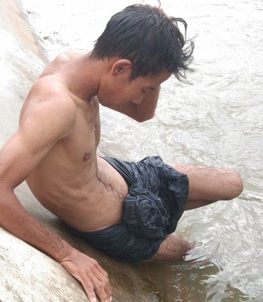 ดีต่อใจ#1732แอบส่อง..หนุ่มพม่าผู้ใช้แรงงาน
