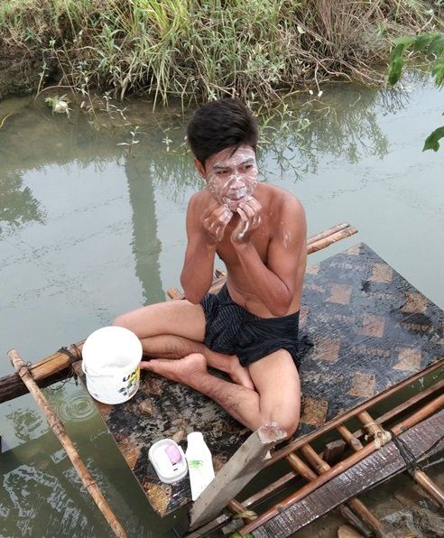 ดีต่อใจ#1732แอบส่อง..หนุ่มพม่าผู้ใช้แรงงาน