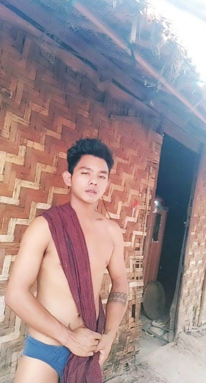 ดีต่อใจ#1732แอบส่อง..หนุ่มพม่าผู้ใช้แรงงาน