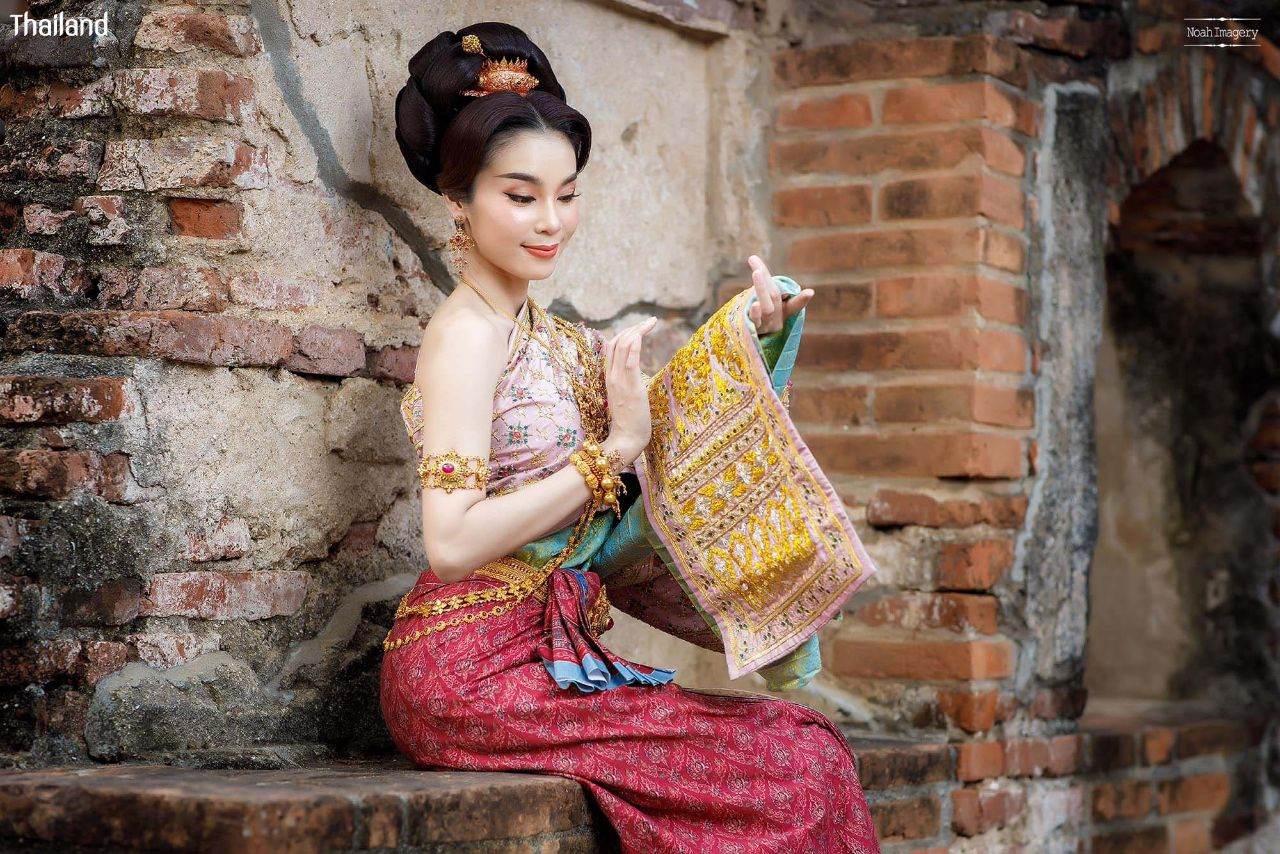 THAILAND 🇹🇭 | Thai wedding dress, ชุดไทยวิวาห์ by Siri ชุดไทย เจ้าสาว ครบวงจร
