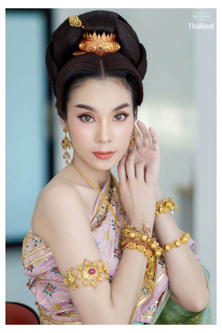 THAILAND 🇹🇭 | Thai wedding dress, ชุดไทยวิวาห์ by Siri ชุดไทย เจ้าสาว ครบวงจร